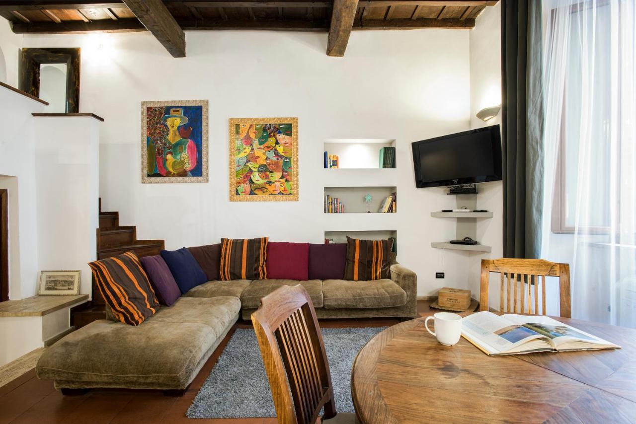 Charming Pantheon Apt In The Heart Of Rome Apartment Exterior photo